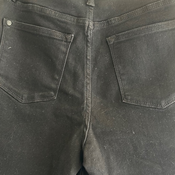 Judy Blue Black Jean Shorts Mid-Length Relaxed Fit - Picture 4 of 12